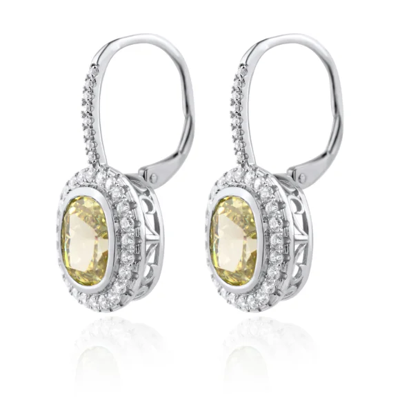 Boucles serties de zirconiums blancs