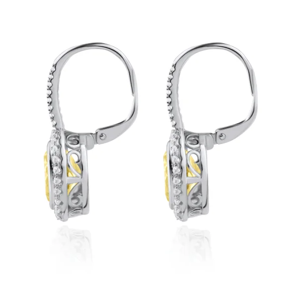 Boucles serties d'un Péridot synthétique